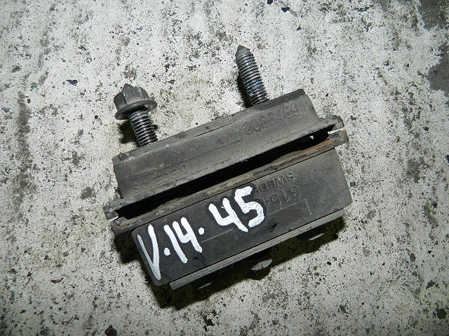 Подушка радиатора (комплект) б/у 20364891/3154251 для Volvo (Вольво)