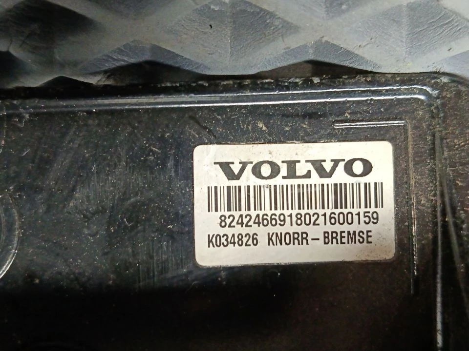 Блок педалей б/у 82424669 / K034826 / 82424679 для Volvo (Вольво) VOLVO - 1