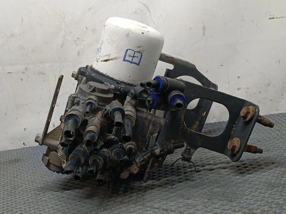 Осушитель б/у 23166782 / K156853 для Volvo (Вольво) - 3