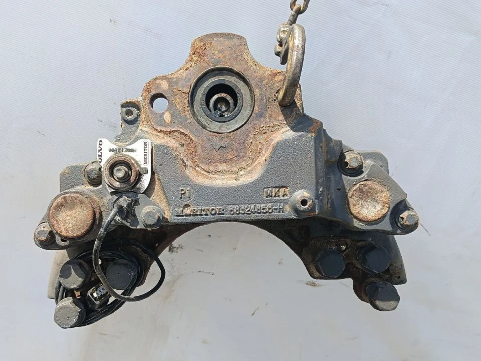 Суппорт тормозной задний правый  б/у 21487594 / 68324856 для Volvo (Вольво) MERITOR - 2