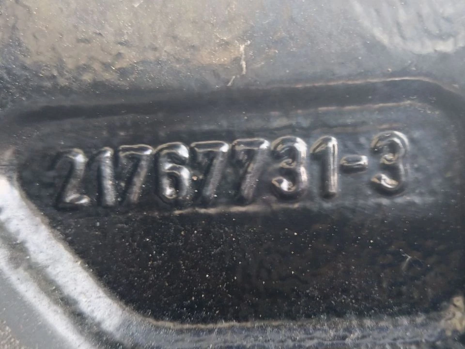 Кронштейн бампера левый б/у 21767731 для Volvo (Вольво) - 2
