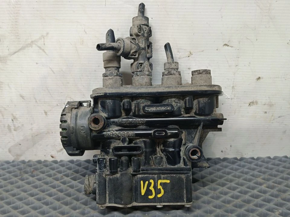 Главный кран уровня пола  б/у 21083657 / K019820 / K060434 для Volvo (Вольво) KNORR - 2