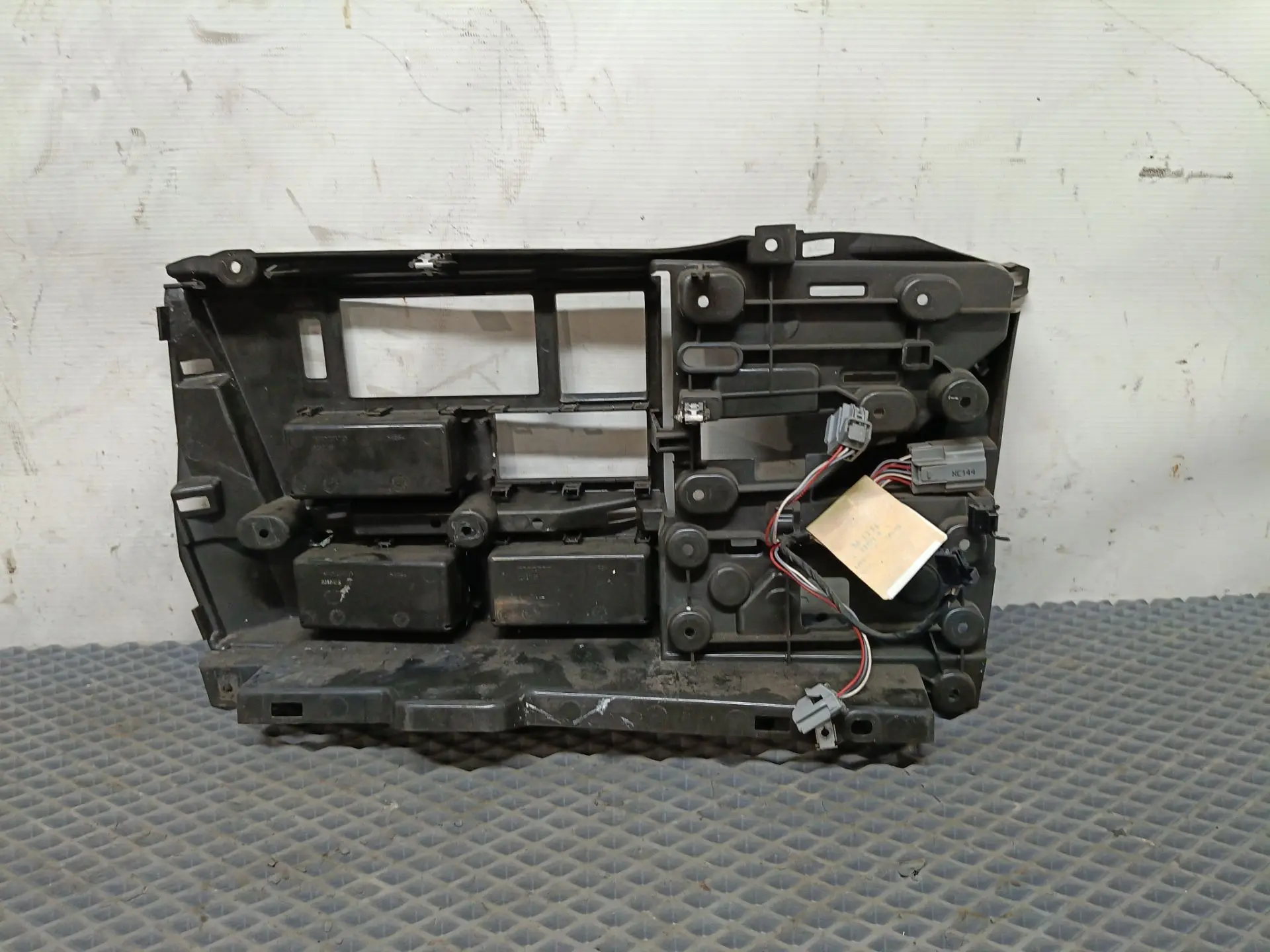 Панель переключателей б/у 82214560 для Volvo (Вольво) - 1