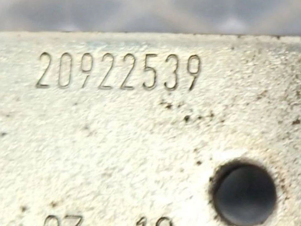 Замок двери прав. б/у 20922537 / 20922539 / 20398926 / 20588326 / 1063322 для Volvo (Вольво) - 3