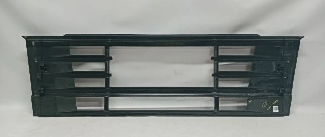 Решетка радиатора нижняя. нов. 8144482 для Volvo (Вольво) SAMPA - 1