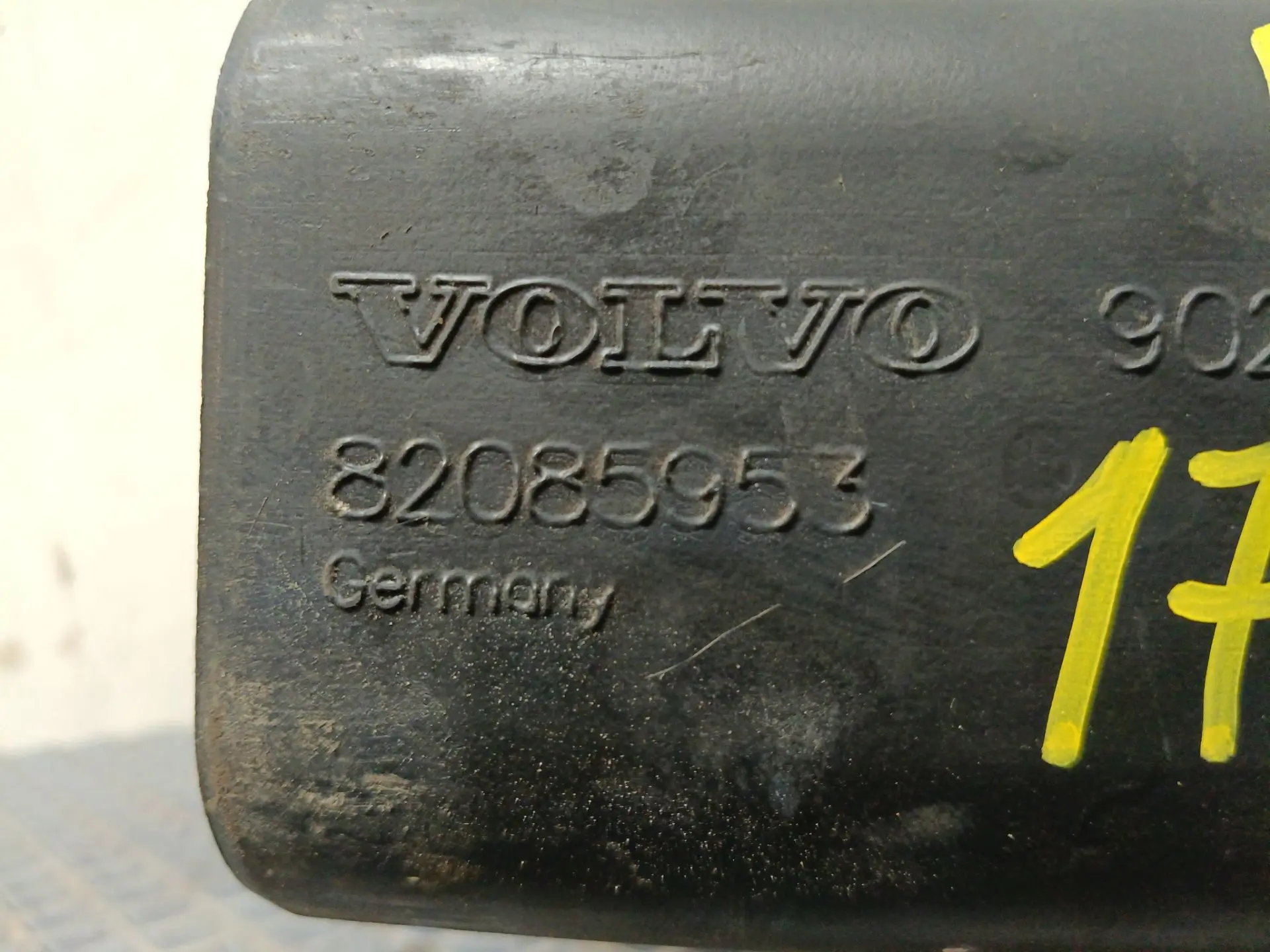 Воздуховод отопителя б/у 82085953 для Volvo (Вольво) - 1