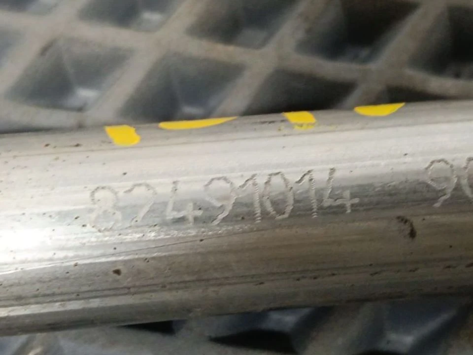 Труба выхлопная для отопителя б/у 82491014 для Volvo (Вольво) - 1