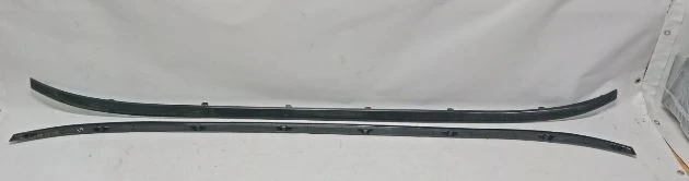 Молдинг солнцезащитного козырька нов. 21249472 для Volvo (Вольво) S&K - 1